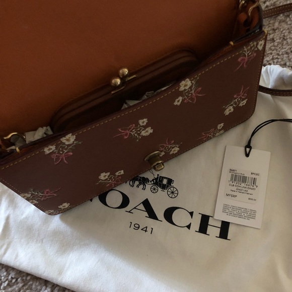 Coach - Picture 3 of 7